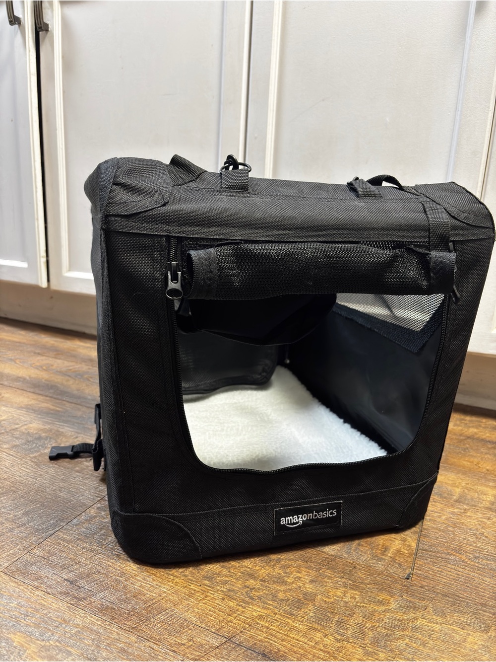 AmazonBasics Black Soft-Sided Cat Carrier - Portable Travel Crate